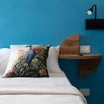 Taga Rooms Bed and breakfast 4*