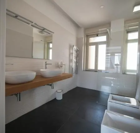 Bed & Breakfast Namuri Centro 4*