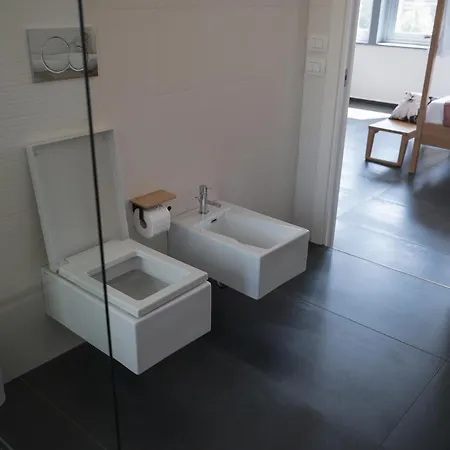 Taga Rooms 4*