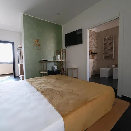 Taga Rooms